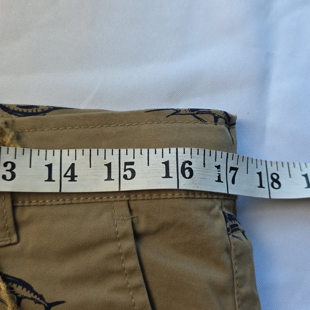 NWT Hudson & Barrow Men's‎ Shorts Tan W/Navy Swordfish Flat Front Pockets Sz 32